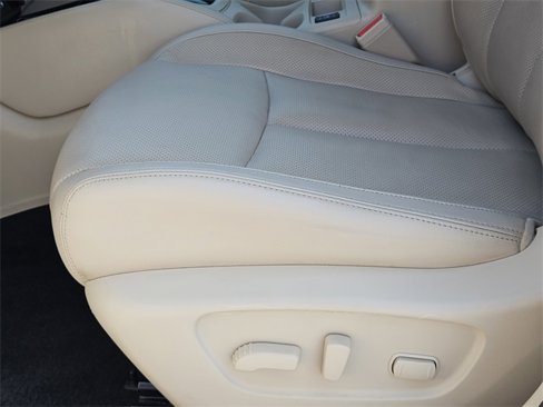 Used 2020 Nissan Rogue SL w/ Premium Package image 24