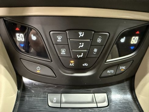 Used 2018 Buick Envision Essence image 20