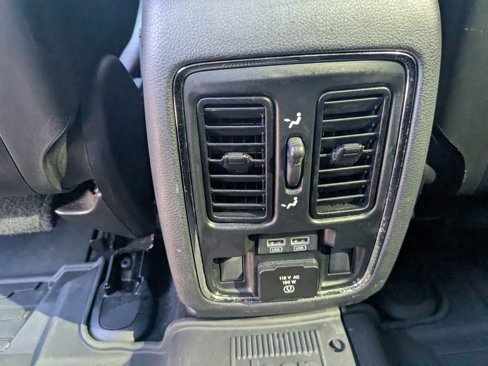 Used 2020 Jeep Grand Cherokee Limited image 15