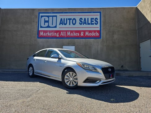 Used 2016 Hyundai Sonata SE image 1