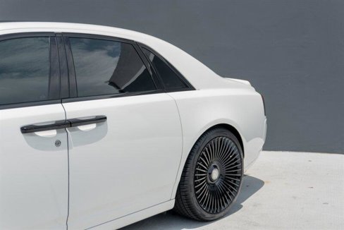Used 2012 Rolls-Royce Ghost image 24