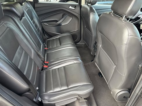 Used 2018 Ford Escape SEL image 19
