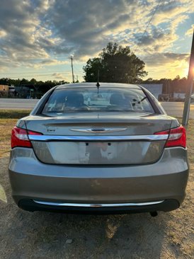 Used 2013 Chrysler 200 Touring image 8