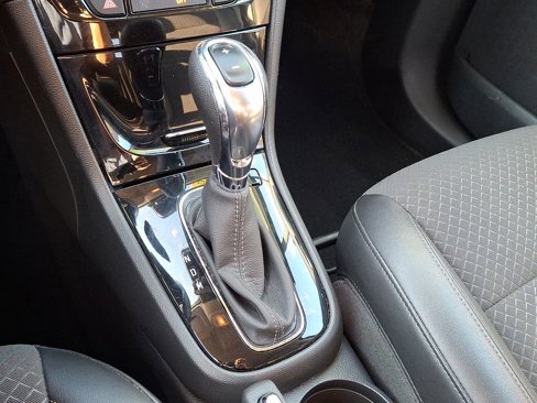Certified 2020 Buick Encore Preferred w/ Safety Package image 14