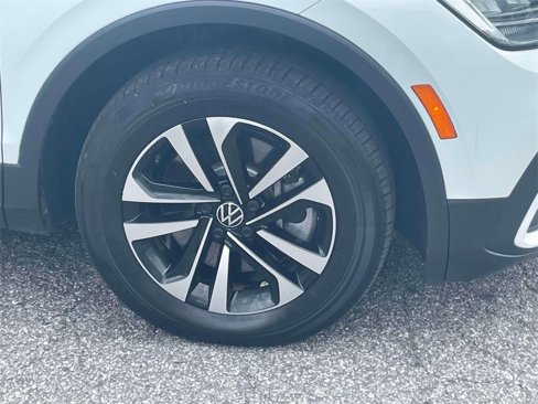 Certified 2022 Volkswagen Tiguan S image 9
