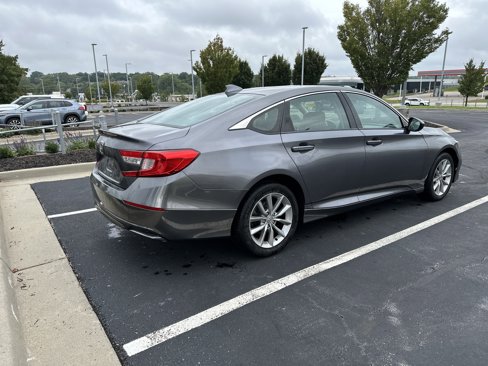 Used 2021 Honda Accord LX image 10