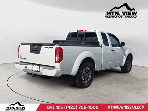 Used 2015 Nissan Frontier Desert Runner image 3