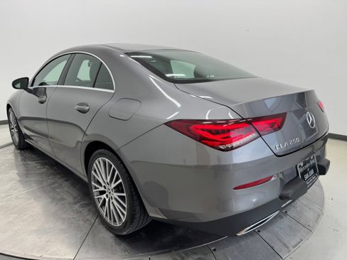 Used 2021 Mercedes-Benz CLA 250 image 9