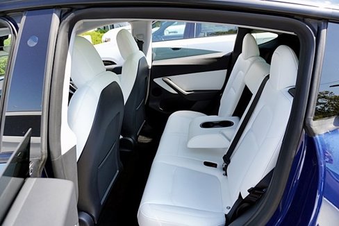 Used 2022 Tesla Model Y Performance image 18