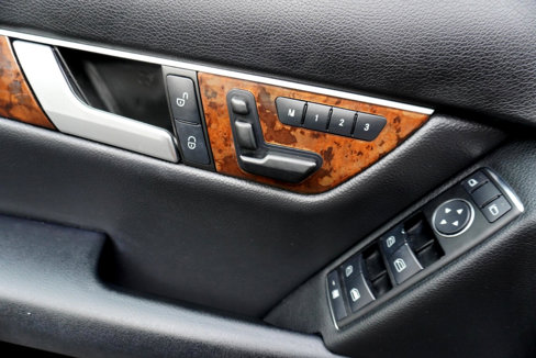 Used 2012 Mercedes-Benz C 250 Sedan image 25