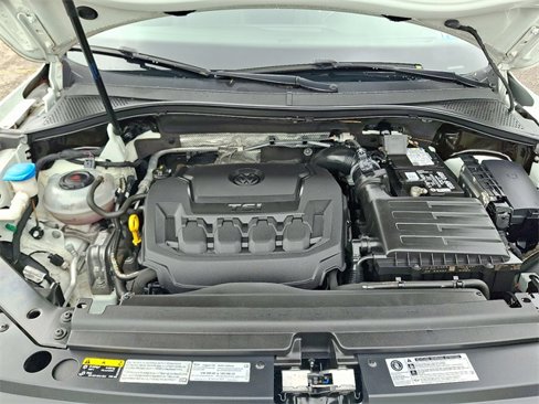 Used 2018 Volkswagen Tiguan SEL image 28
