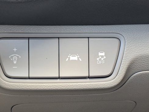 Used 2019 Kia Forte LXS image 19
