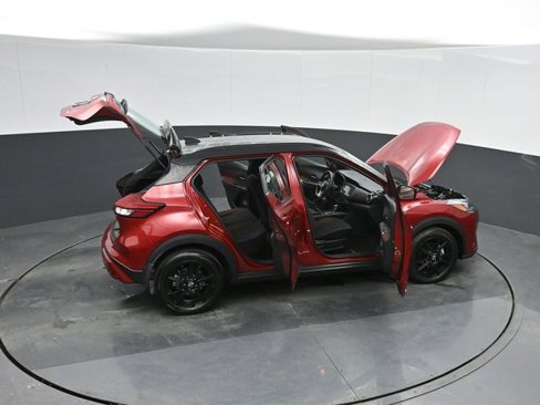 Used 2024 Nissan Kicks SR image 46