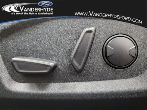 Used 2022 Ford Edge SEL w/ Convenience Package image 19