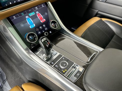 Certified 2019 Land Rover Range Rover Sport HSE Dynamic image 14