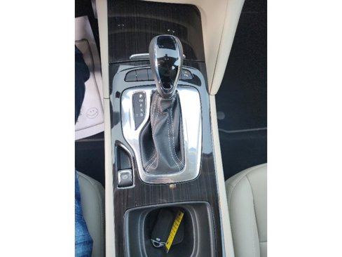 Used 2018 Buick Regal Essence w/ Driver Confidence Package #1 image 9