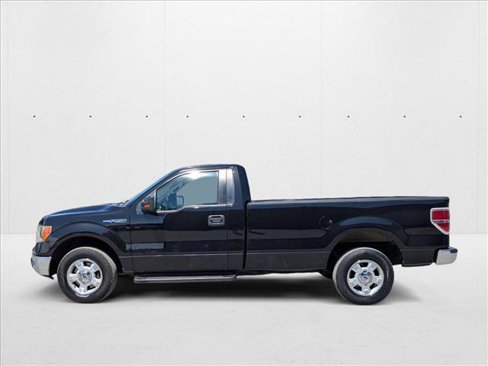 Used 2013 Ford F150 XLT w/ Mid Equipment Group image 9