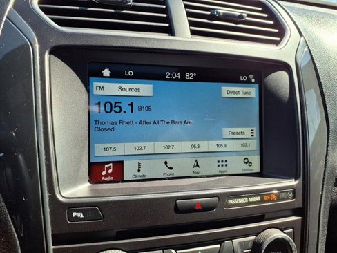 Used 2018 Ford Explorer XLT w/ Equipment Group 202A image 14