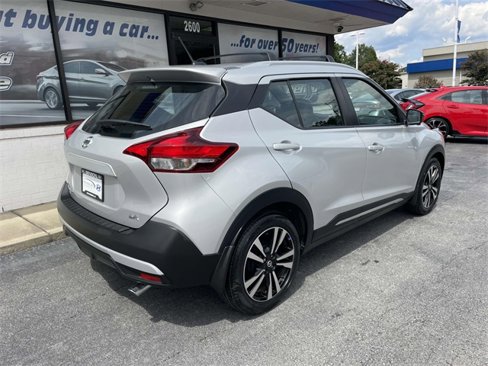 Used 2019 Nissan Kicks SR w/ SR Premium Package image 6