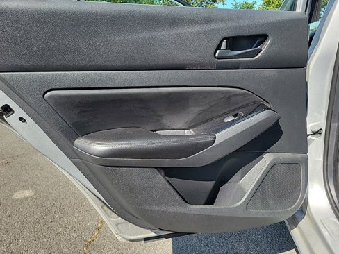 Used 2023 Nissan Altima 2.5 SV w/ SV Premium Package image 18