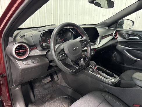 Used 2024 Chevrolet Trax RS w/ Driver Confidence Package image 10