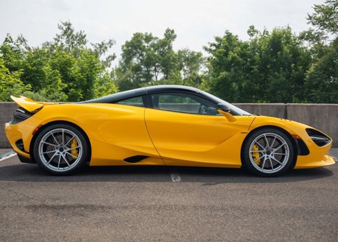 New 2025 McLaren 750S image 13