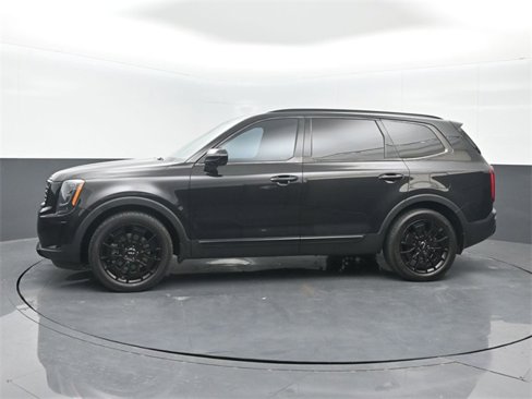 Used 2022 Kia Telluride SX w/ SX Prestige Package image 4