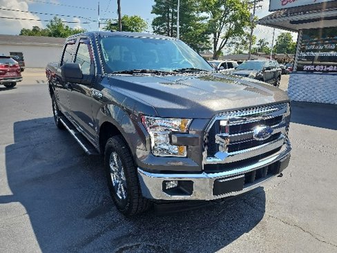 Used 2017 Ford F150 XLT image 2