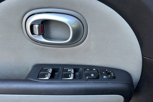 Used 2018 Kia Soul image 12