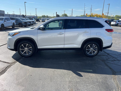 Used 2019 Toyota Highlander XLE image 6