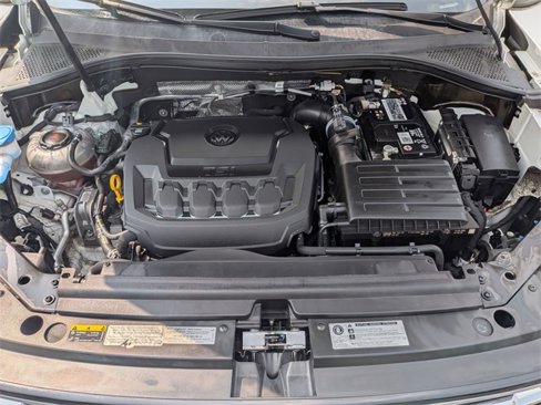 Used 2020 Volkswagen Tiguan SE image 31