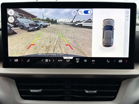New 2025 Ford Explorer Active image 12