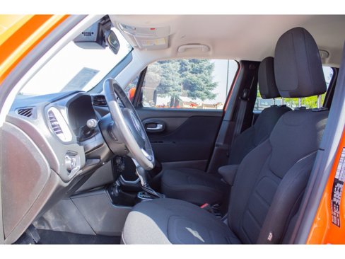 Used 2020 Jeep Renegade Latitude image 9