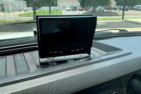 Used 2015 Ford F550 2WD Regular Cab Super Duty image 24