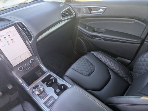 Certified 2024 Ford Edge Titanium image 30