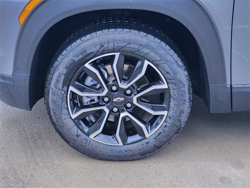 Used 2024 Chevrolet TrailBlazer ACTIV w/ Driver Confidence Package image 10
