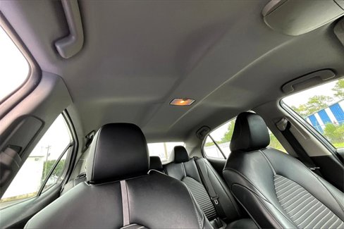 Used 2018 Toyota Camry SE image 22