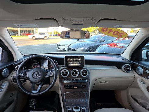 Used 2019 Mercedes-Benz GLC 300 4MATIC w/ Premium Package image 58