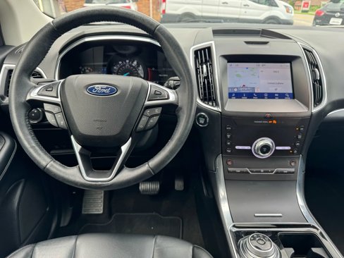 Used 2020 Ford Edge Titanium image 35