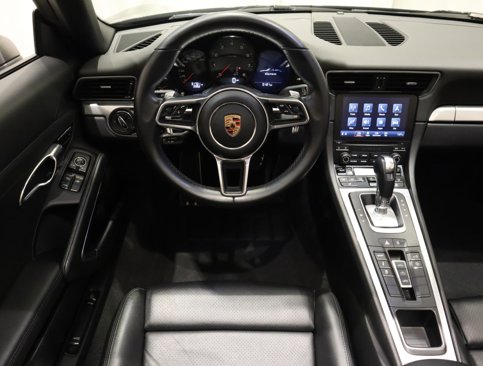 Used 2018 Porsche 911 Carrera image 14