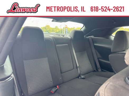Used 2022 Dodge Challenger GT image 9