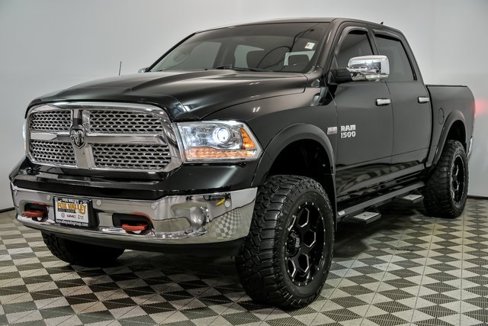Used 2014 RAM 1500 Laramie w/ Convenience Group image 4
