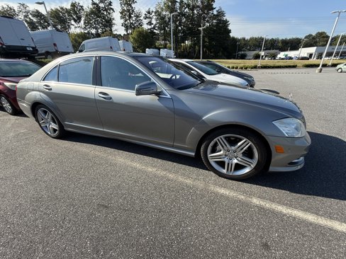Used 2013 Mercedes-Benz S 550 4MATIC image 2