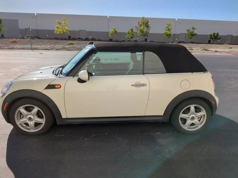 Used 2010 MINI Cooper Convertible image 3