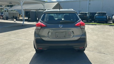 Used 2019 Nissan Kicks SV image 6