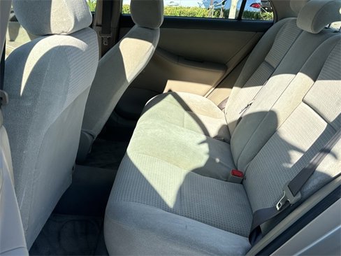 Used 2005 Toyota Corolla CE image 18