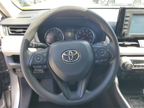 Used 2021 Toyota RAV4 XLE image 24