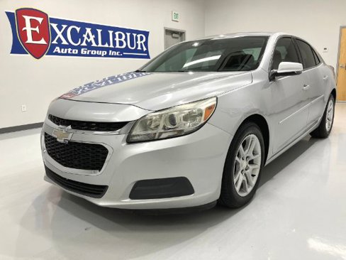 Used 2015 Chevrolet Malibu LT w/ Power Convenience Package image 16