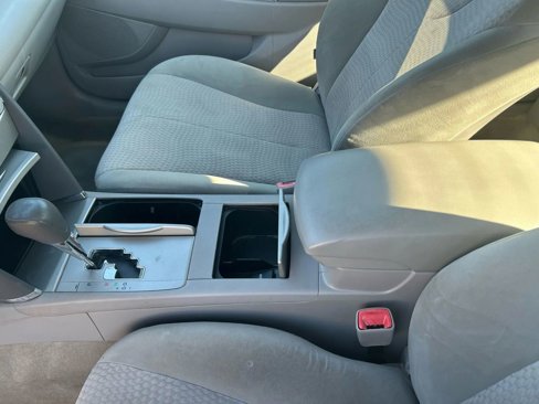 Used 2011 Toyota Camry XLE image 25