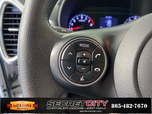 Used 2022 Kia Soul LX w/ Technology Package image 15
